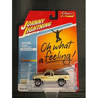 JOHNNY LIGHTNING JL 06810A 1985 TOYOTA SR5 PICKUP IVORY WITH STRIPES 1/64 DIE-CAST