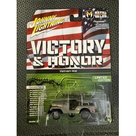 JOHNNY LIGHTNING JL 07824 M38A1 JEEP VICTORY & HONOR 1/64 DIE-CAST