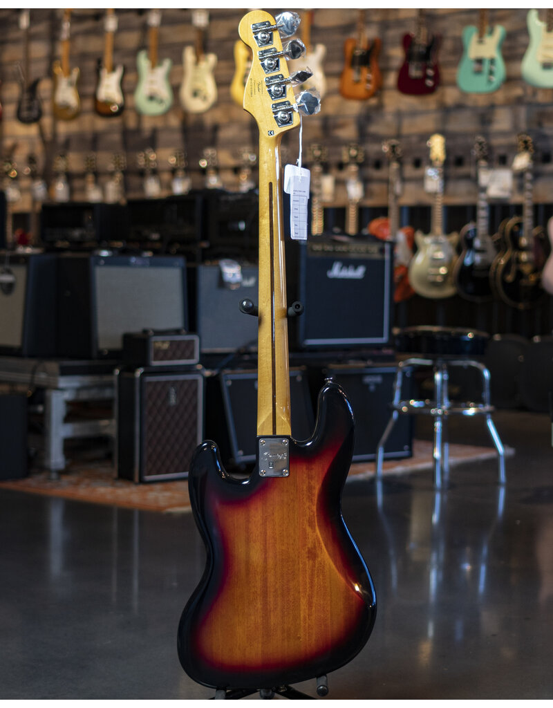 Used Squier Classic Vibe '60s Jazz Bass Fretless, Laurel Fingerboard,  3-Color Sunburst