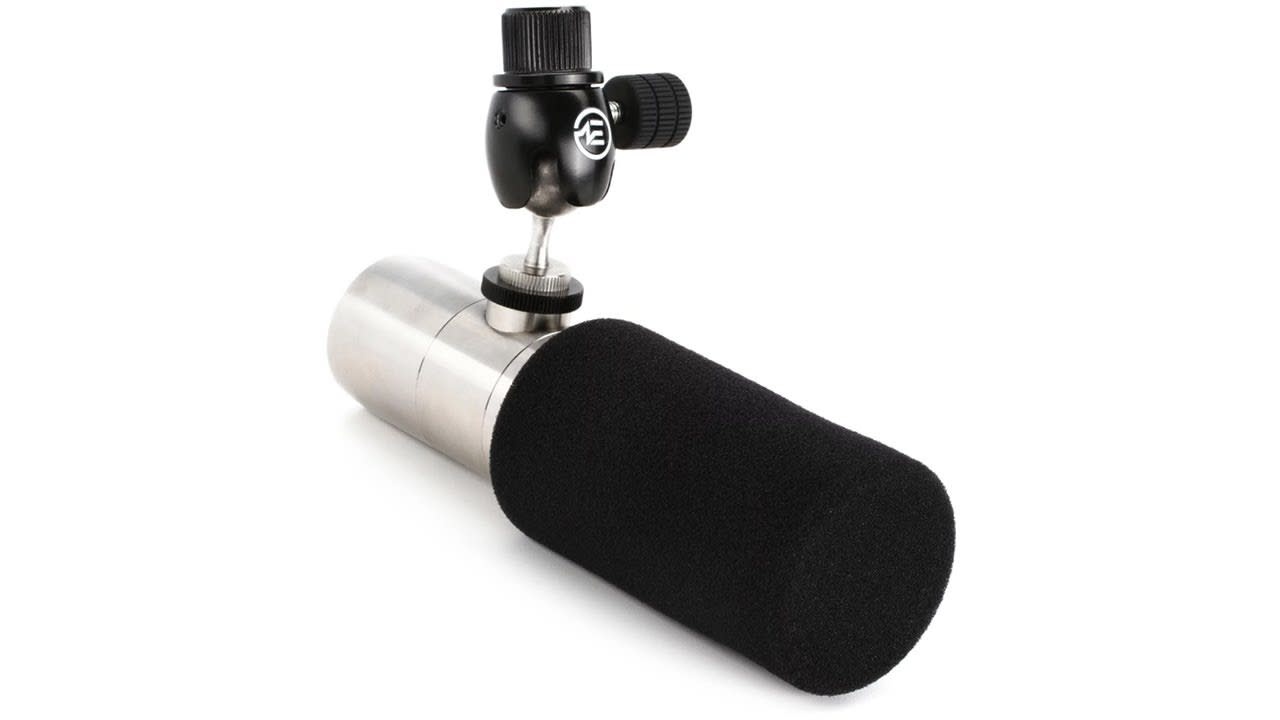 Amazon.com: Earthworks ETHOS XLR Broadcasting Microphone