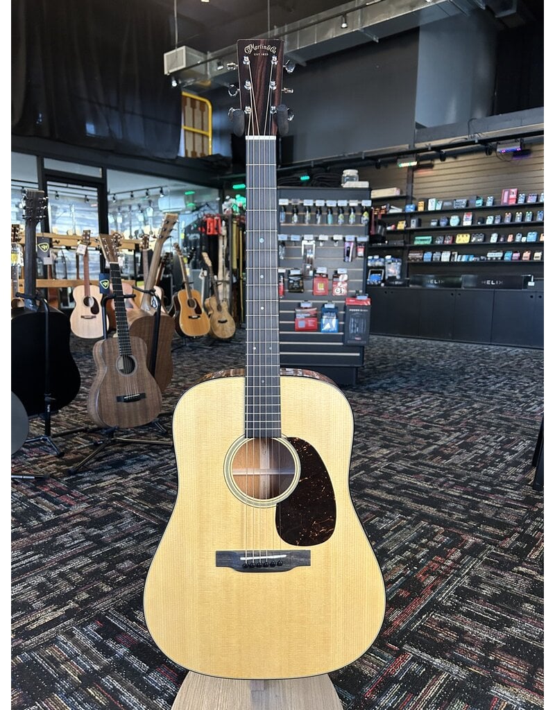 Martin Martin D-18 Dreadnought Acoustic