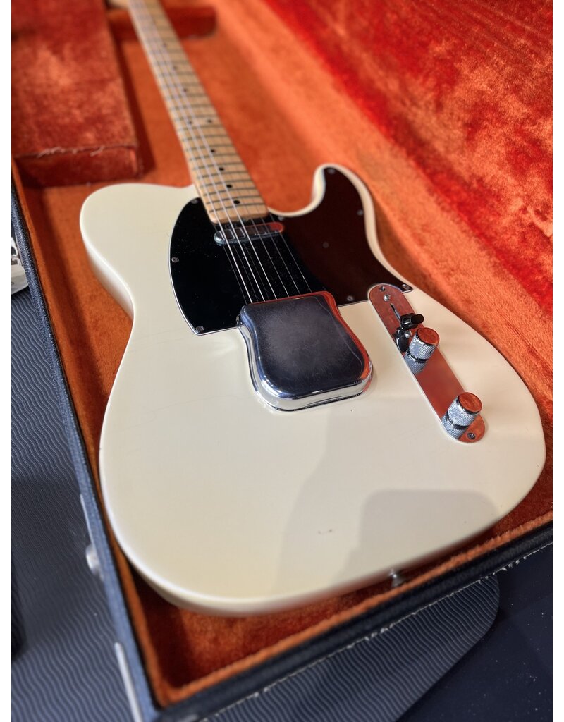 Fender Vintage 1969 Fender Telecaster w/ Hardshell Case
