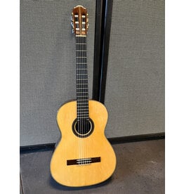 Hill Used Hill Guitar Co. Munich w/ case