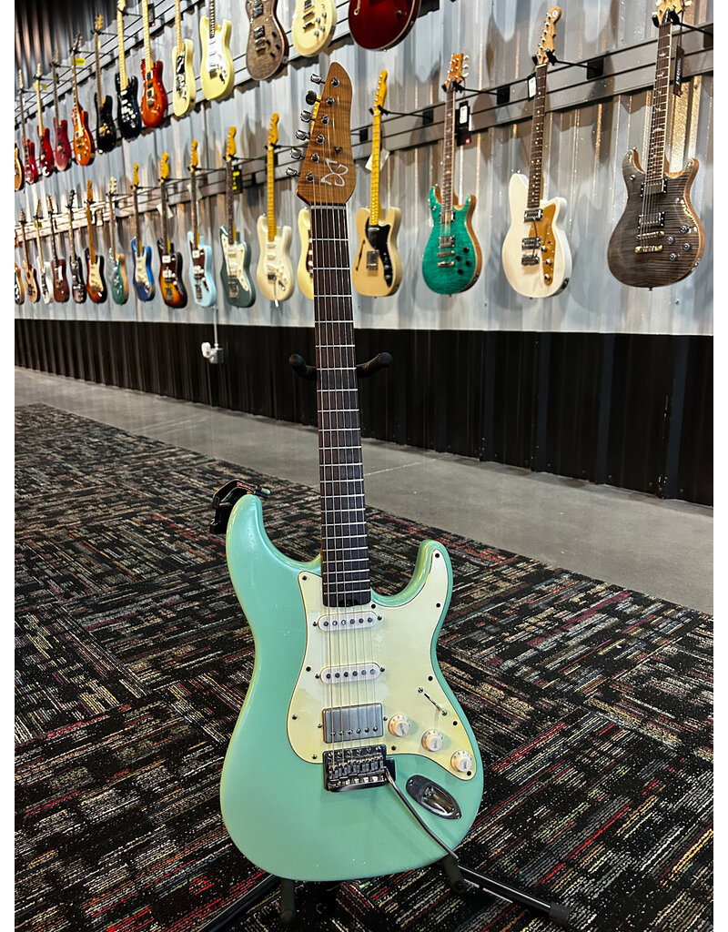 Gray Guitars Used Gray Emperor Bashed Surf Green Nitro w/case