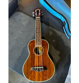 Oscar Schmidt Used Oscar Schmidt OU5 ukulele w/bag