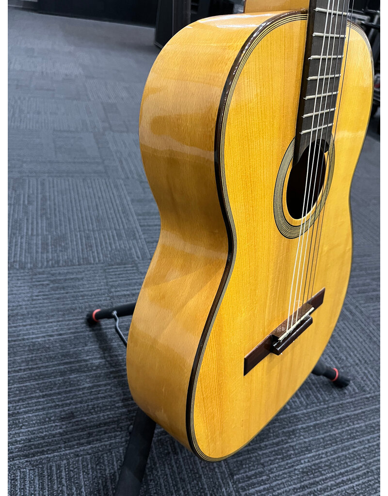 Beuscher Used Beuscher Classical guitar w/case (as is)