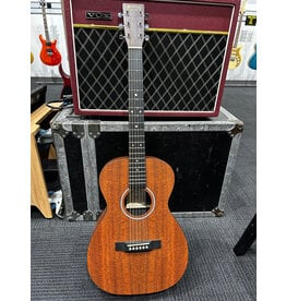Martin Used Martin 0-X1e acoustic w/bag