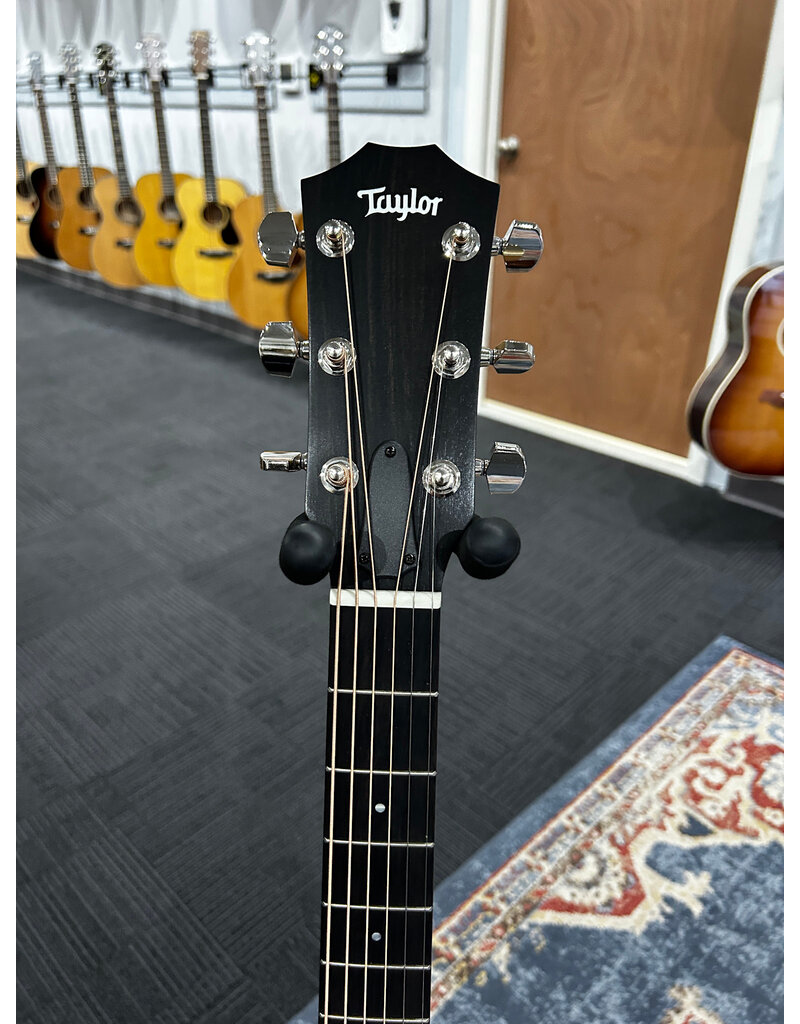 Taylor Talyor 210CE Plus Acoustic Guitar