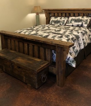 Artisans Queen End of Bed Chest 60x16x20