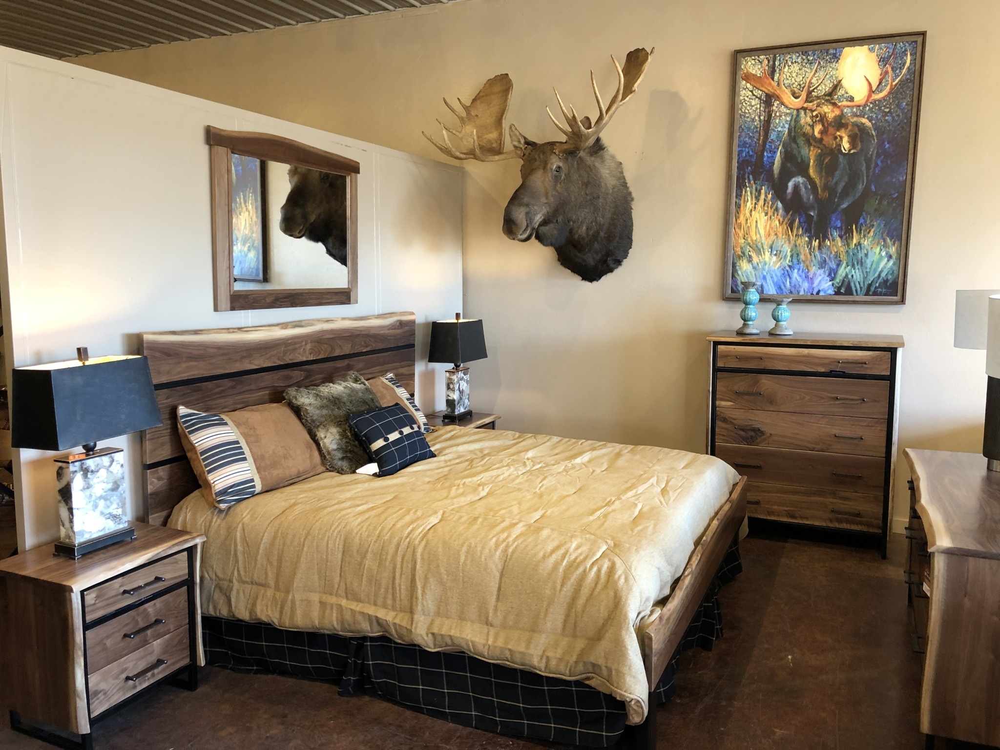 Troubadour Troubadour King Bed
