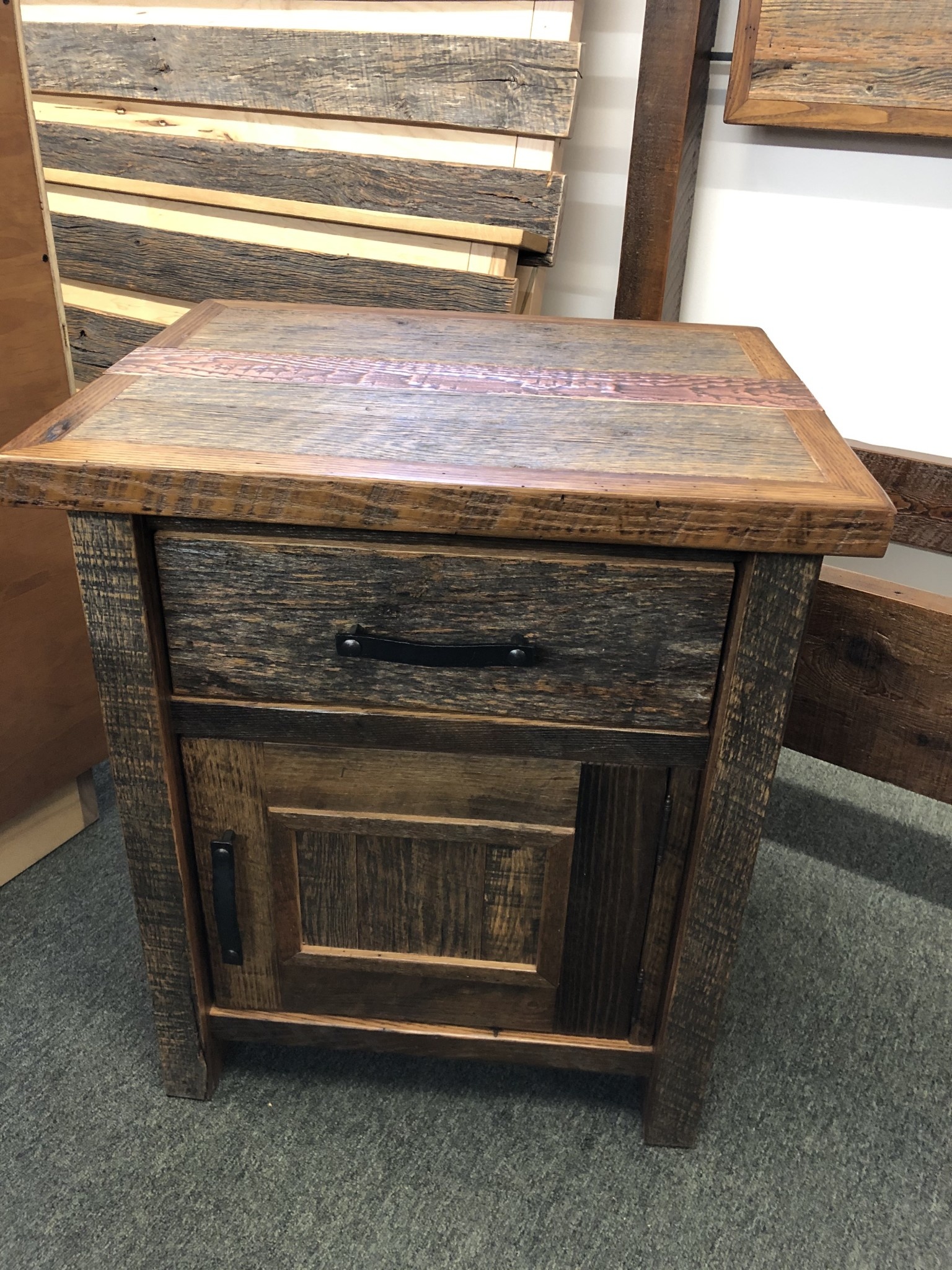 Green Gables Copperhead 1dr 1dwr Nightstand 28Hx24wx20d