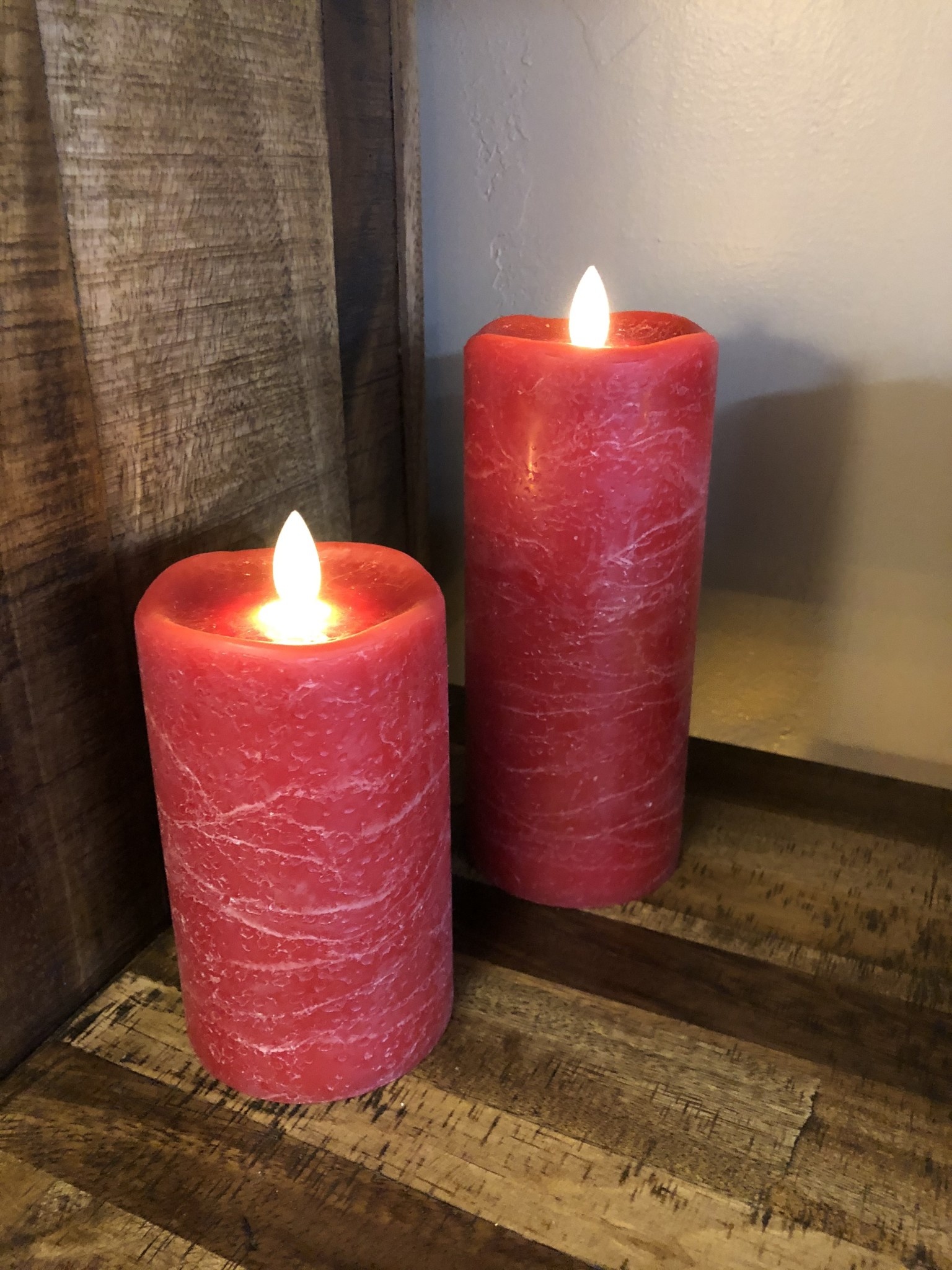 Sullivans Frosted Candle - RED - 3x7