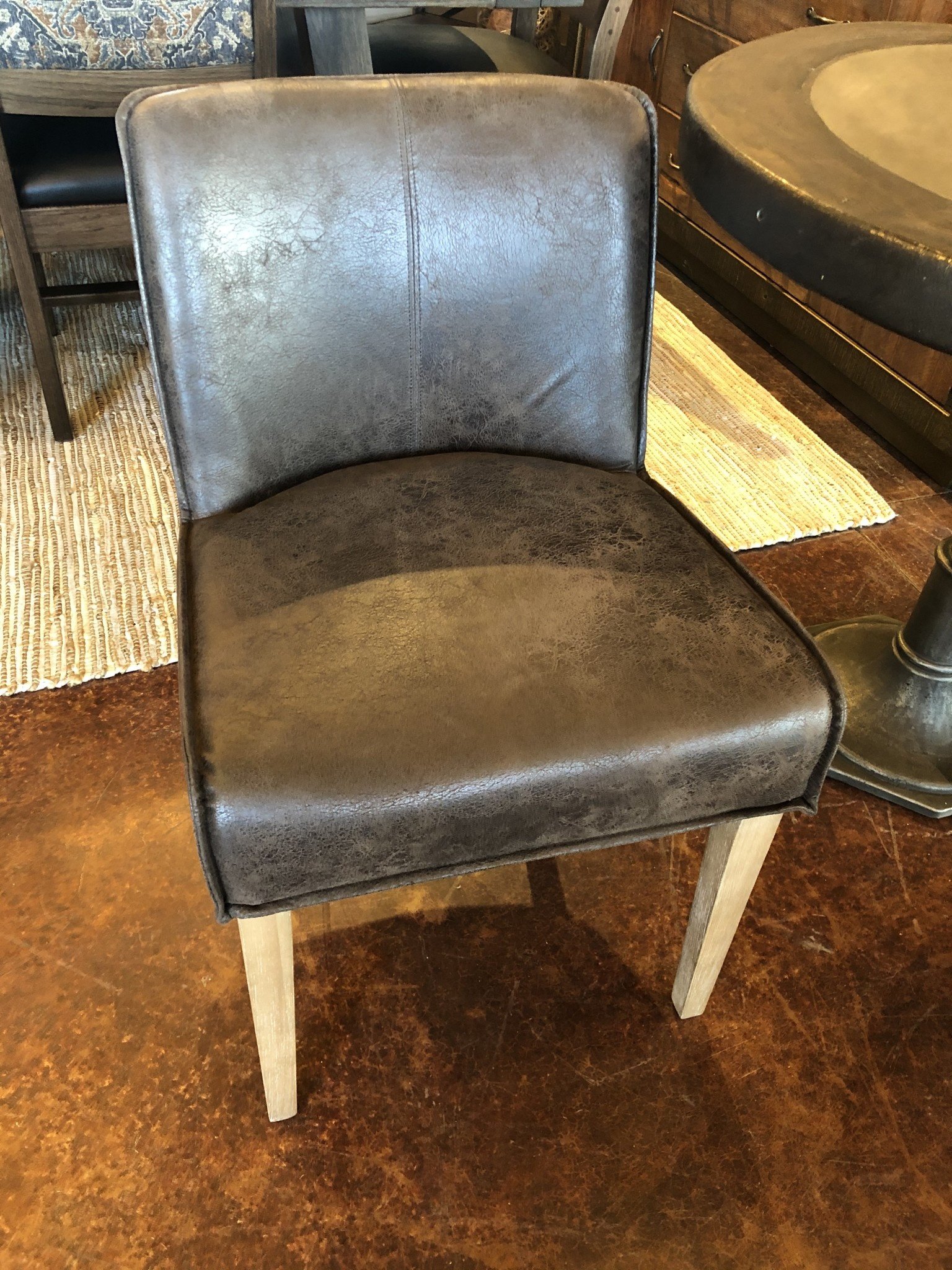HTD Buddy BROWN Leather Side Chair, 19.5x21x30.75