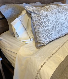 Hiend 350 TC Sheet Set w/Arrow Embroidery - King
