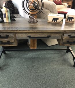 IFD 6441 Loft 5 Dwr Desk - 61x22x31