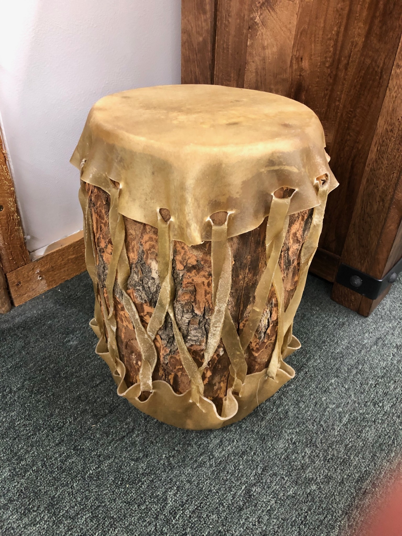 Kevan Peterson Stump Drum  19x21x23H