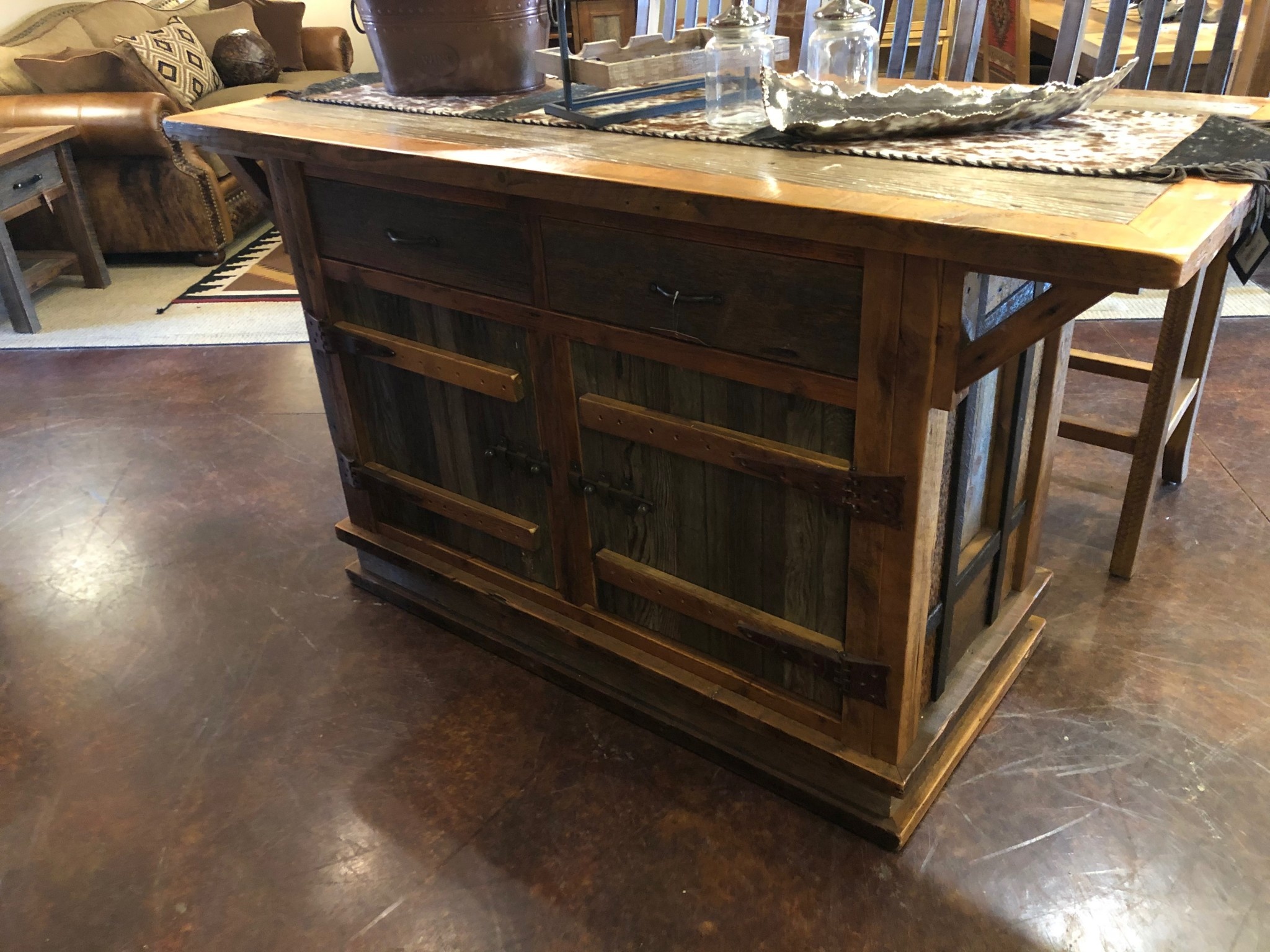 Green Gables Heritage Soda Springs Bar 41H x 72W x 28D