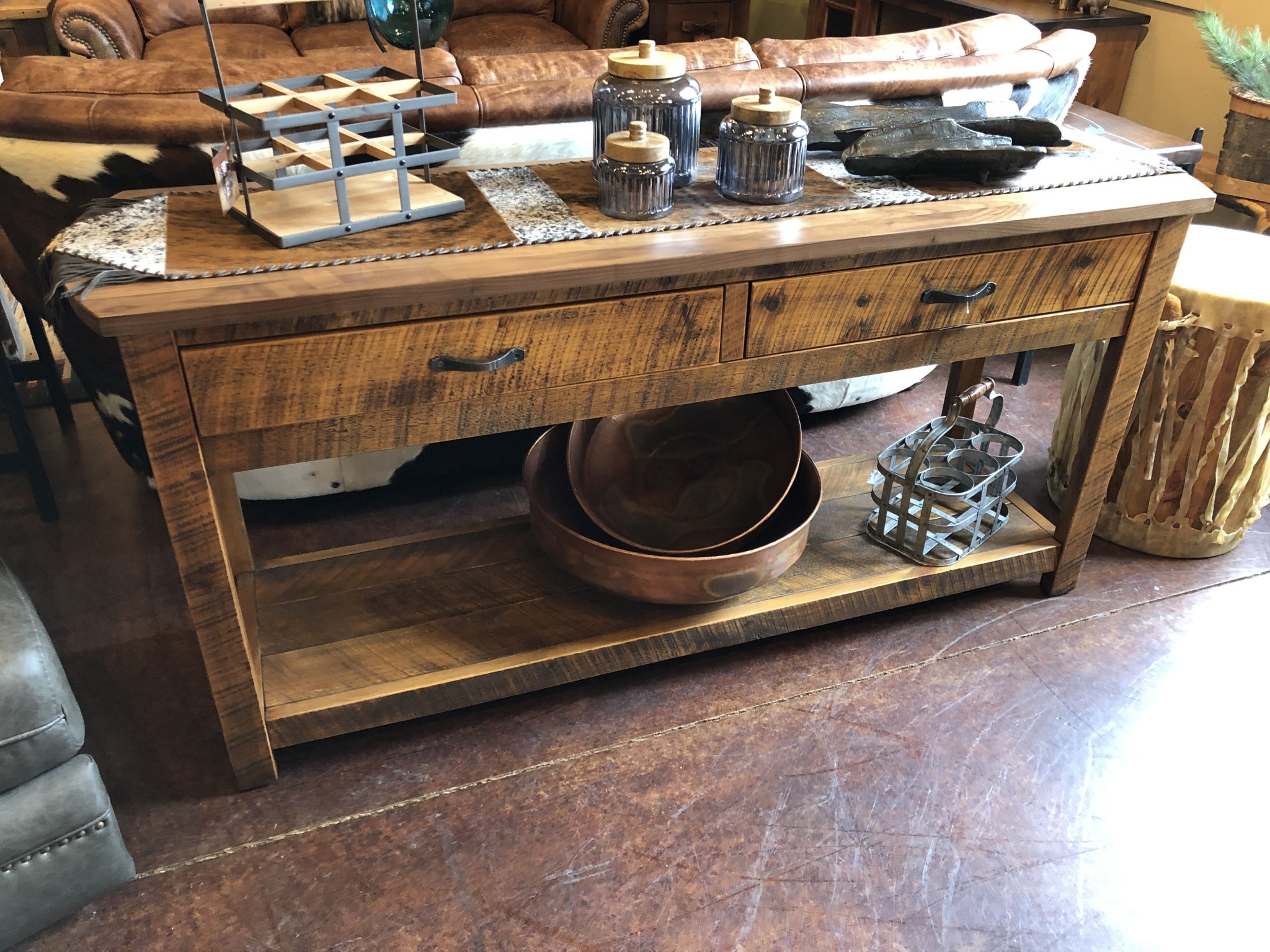 Green Gables Mossy Oak Carver Point Sofa Table-Natural Bark