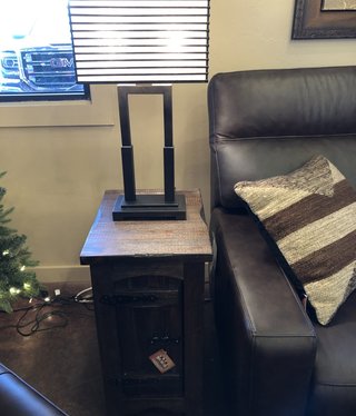 IFD 567- Mezcal Chair Side Table W/1 Door 14x19x26