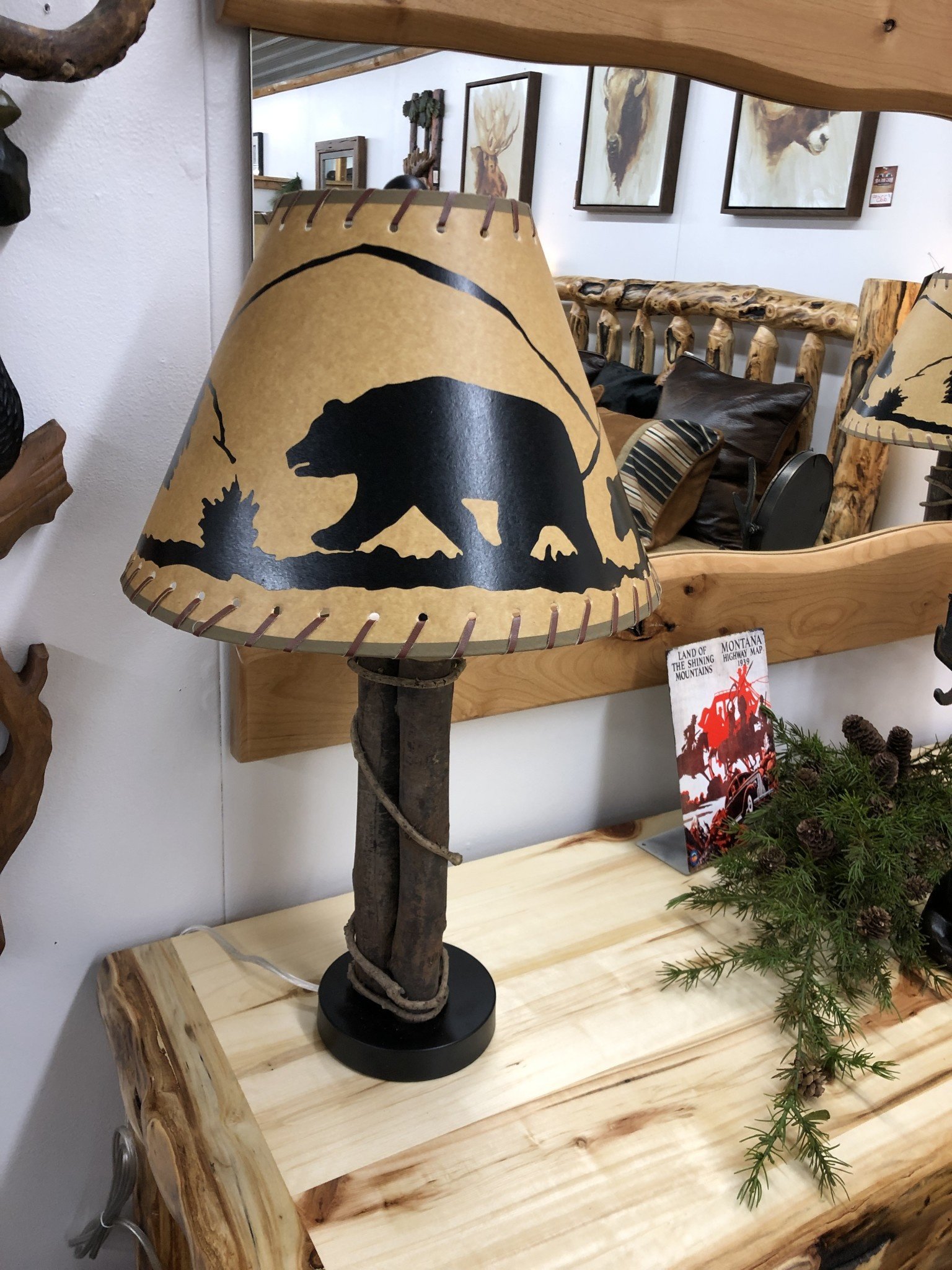 Crestview Bear Walk Table Lamp*****