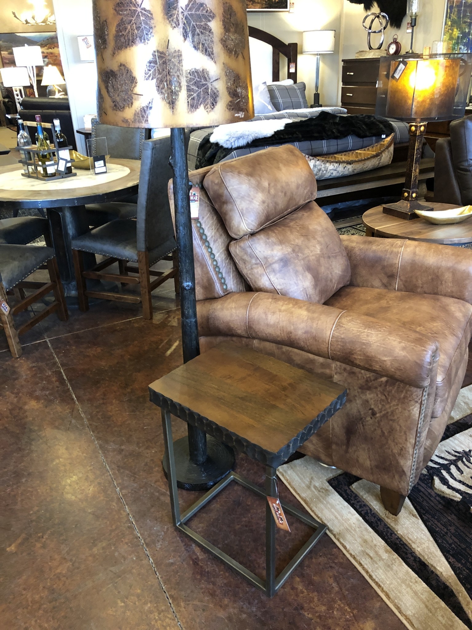 HTD Santa Cruz Accent Table