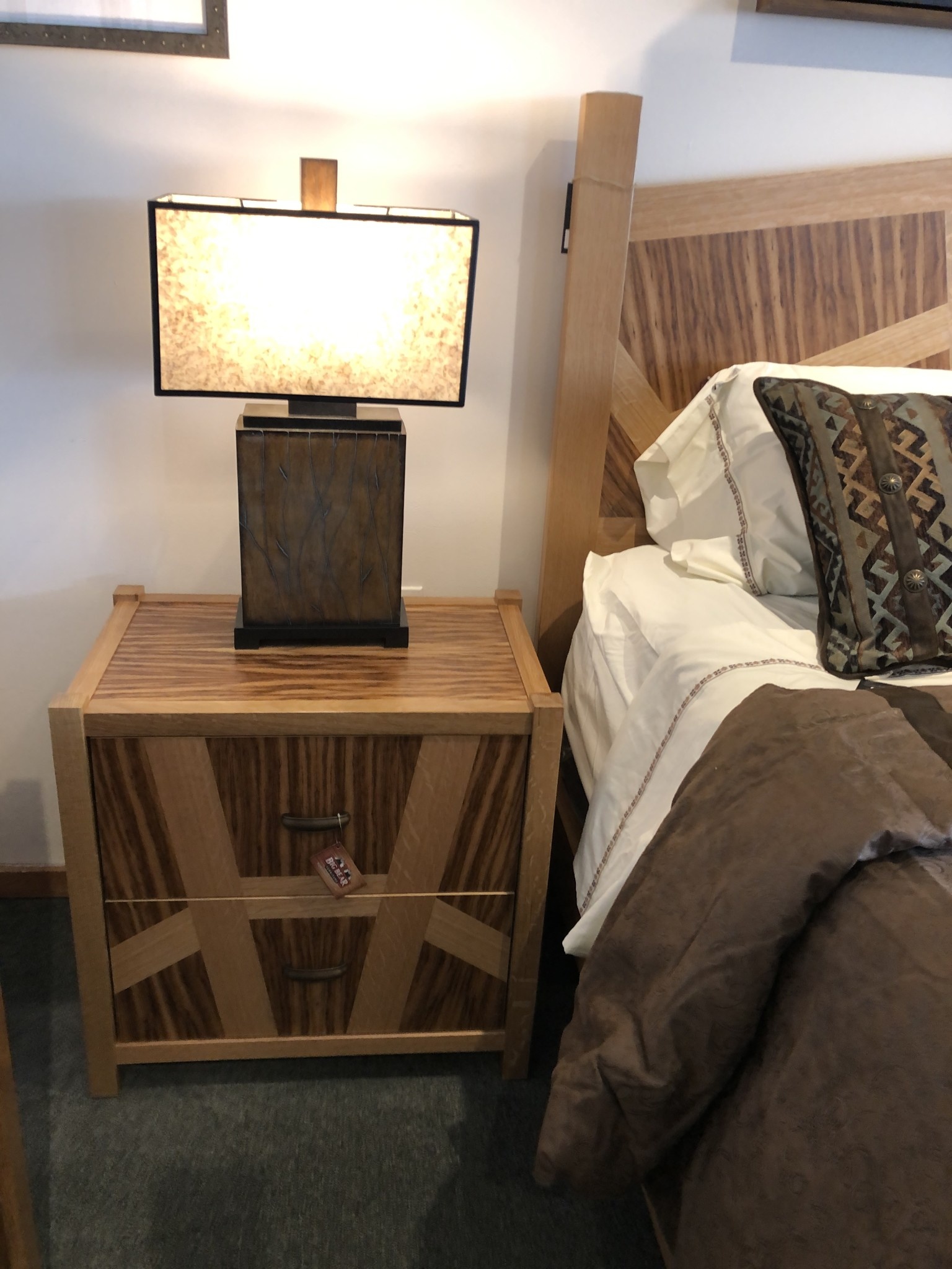 Green Gables Glasgow 2 Dwr Nightstand 28H x 28W x 18D*****