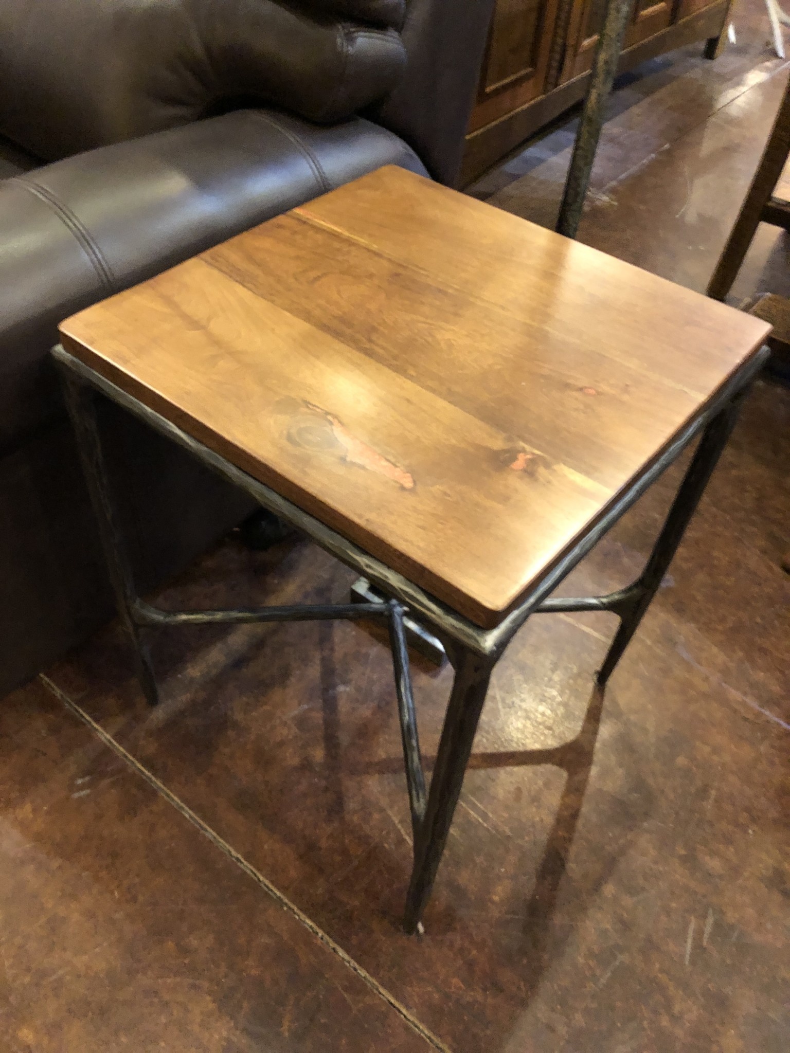 Green Gables Steel Traditions Hawthorne SQ Mesquite End Table