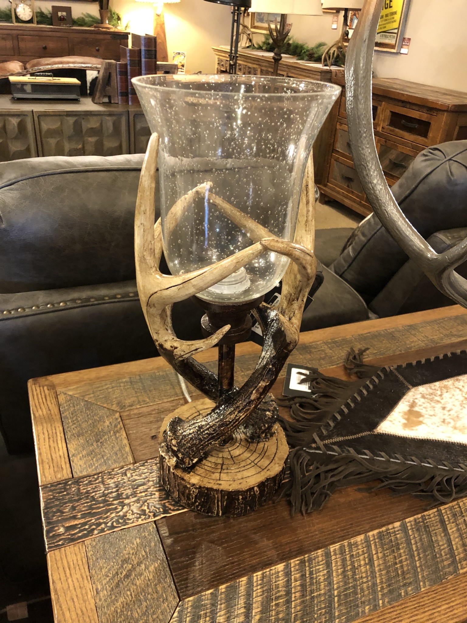 Crestview Huxley Antler Table Uplight