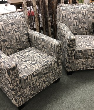 IMF 8119N-20 Harvard Accent Chair 31L x 37H x 35Dm