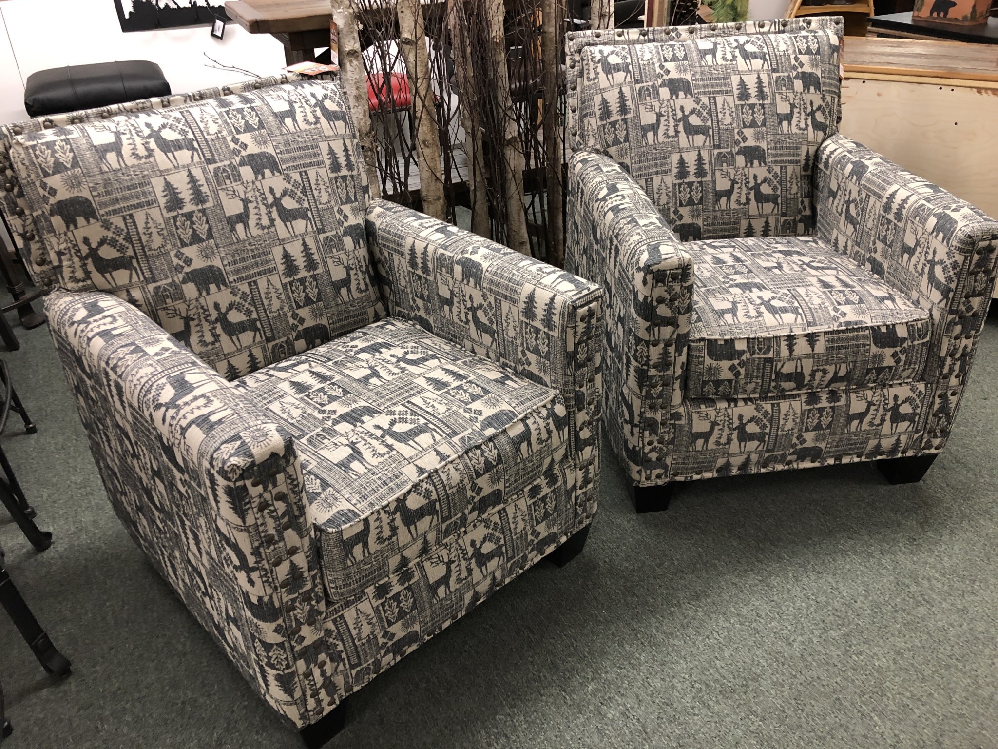 IMF 8119N-20 Harvard Accent Chair 31L x 37H x 35Dm