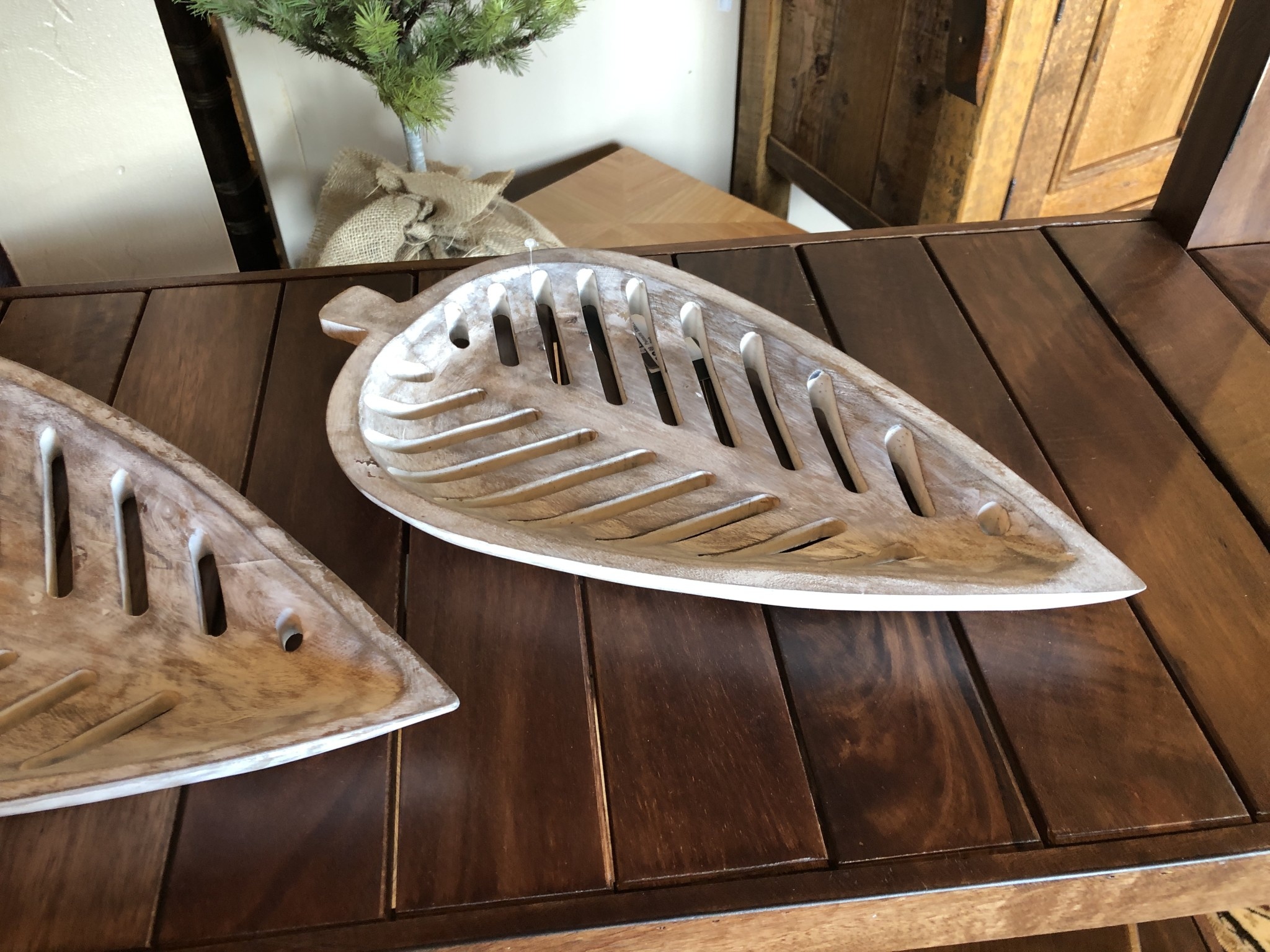 Crestview Palmetto SMALL Leaf Dish-15"L
