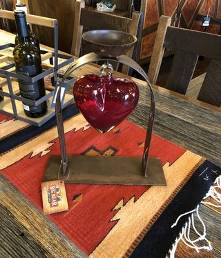 Artisans Iron Arch Heart Candle Holder (Med Red Heart)