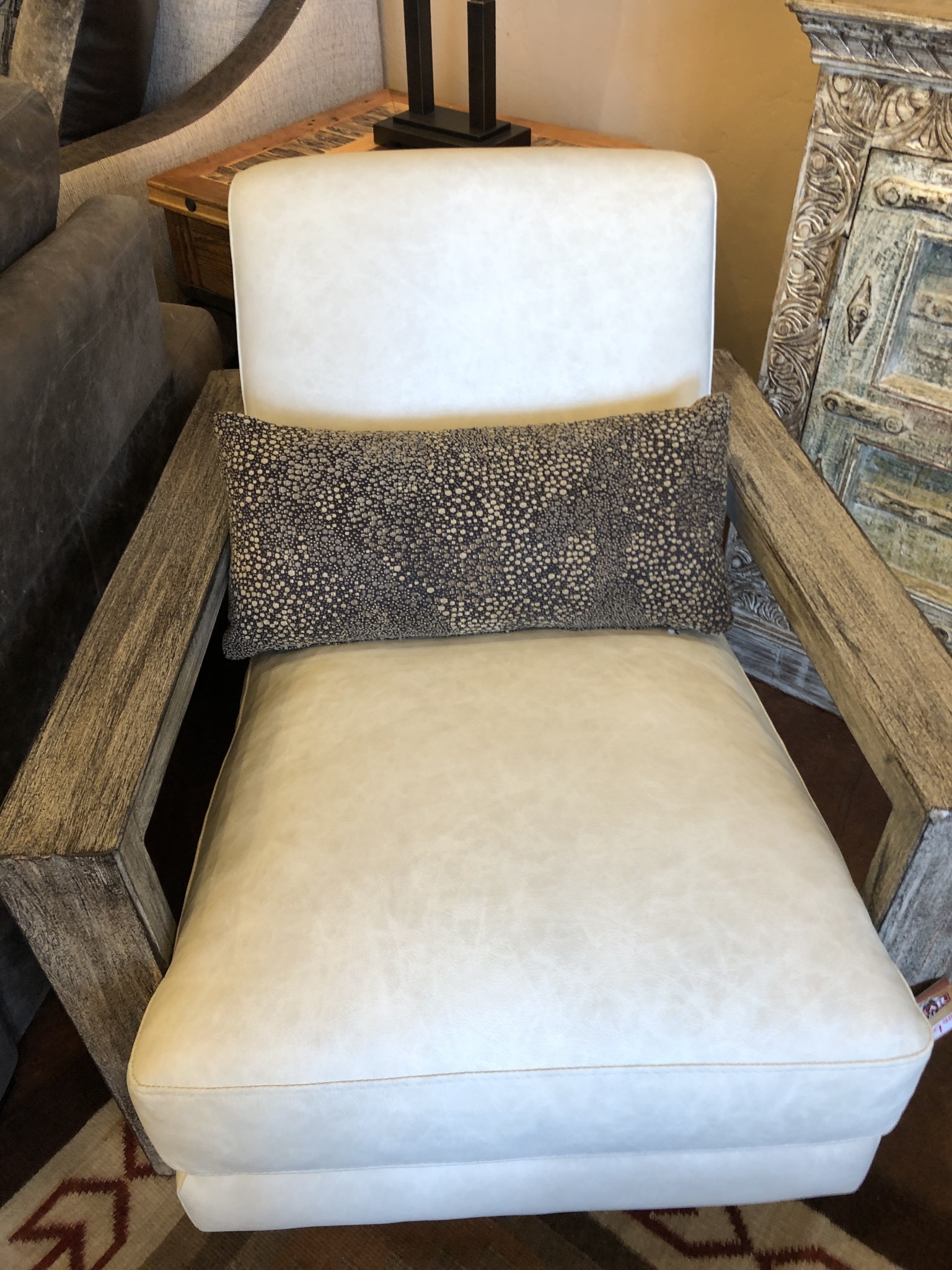 Omnia Small Kidney Pillow --NO Welt