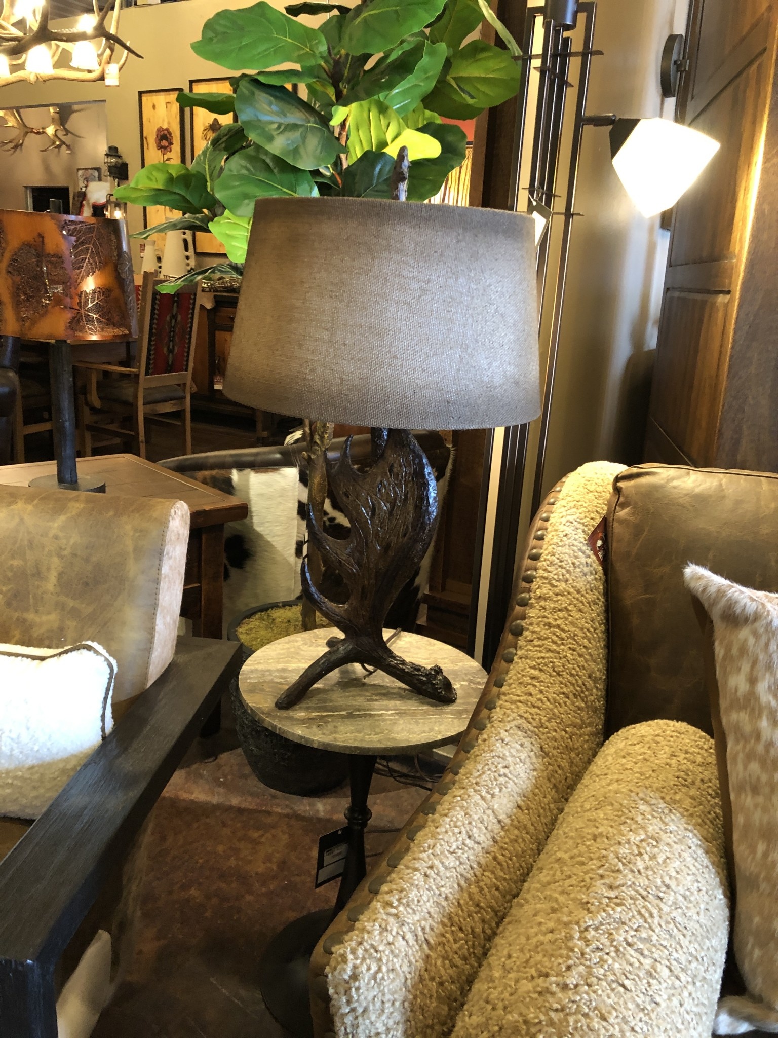 Crestview Moose Shed Table Lamp