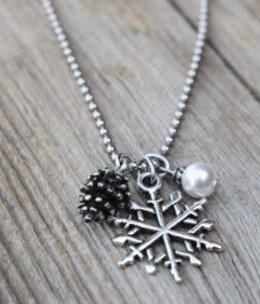 cool water jewelry NC499-190 Necklace: Great Outdoor Snowflake, Pinecone& Pearl cool water jewelry NC499-190 Necklace: Great Outdoor Snowflake, Pinecone& Pearl