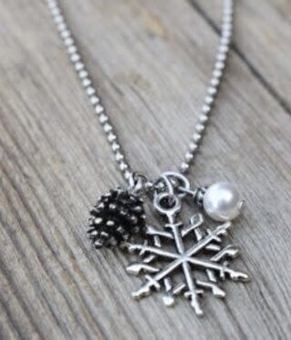 cool water jewelry NC499-190 Necklace: Great Outdoor Snowflake, Pinecone& Pearl cool water jewelry NC499-190 Necklace: Great Outdoor Snowflake, Pinecone& Pearl
