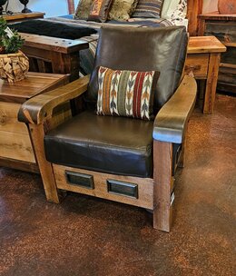 Green Gables Red River Lounge Chair
