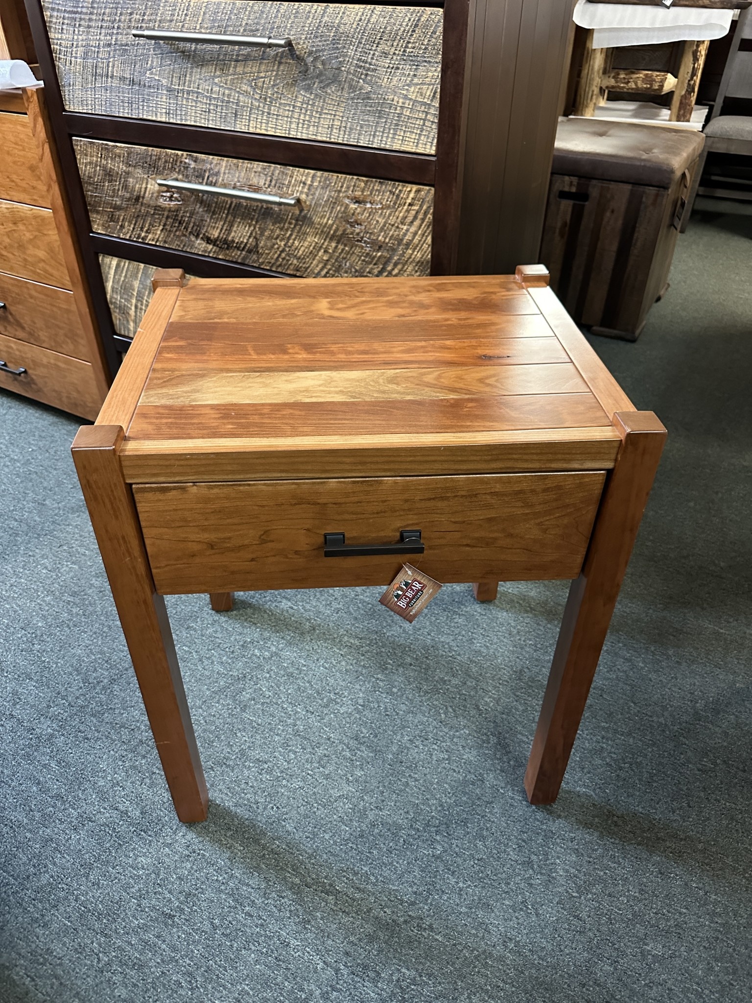 Green Gables Fullerton 1 Drawer Nightstand 28Hx24Wx20D