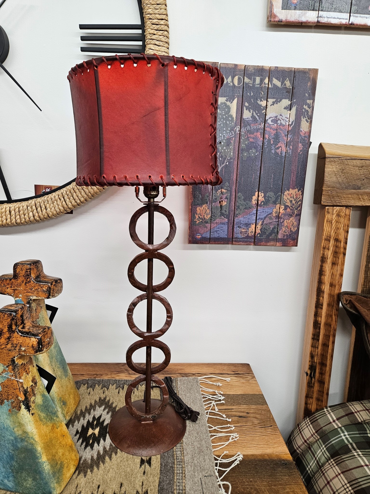 Artisans Circle Link Table Lamp