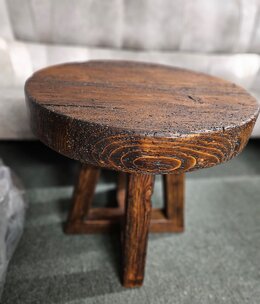 Artisans Roland Round Side Table