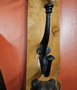 Upper Deck UX4155 Coat Hook