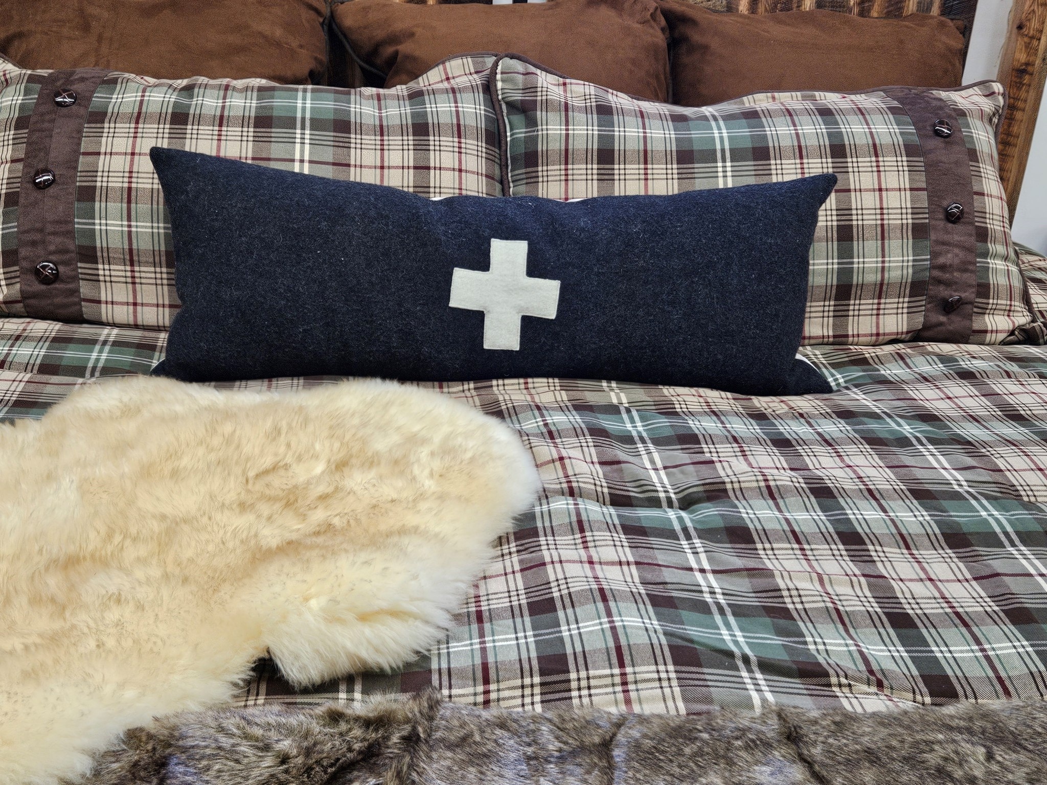 uberchic 36" Lumbar Pillow