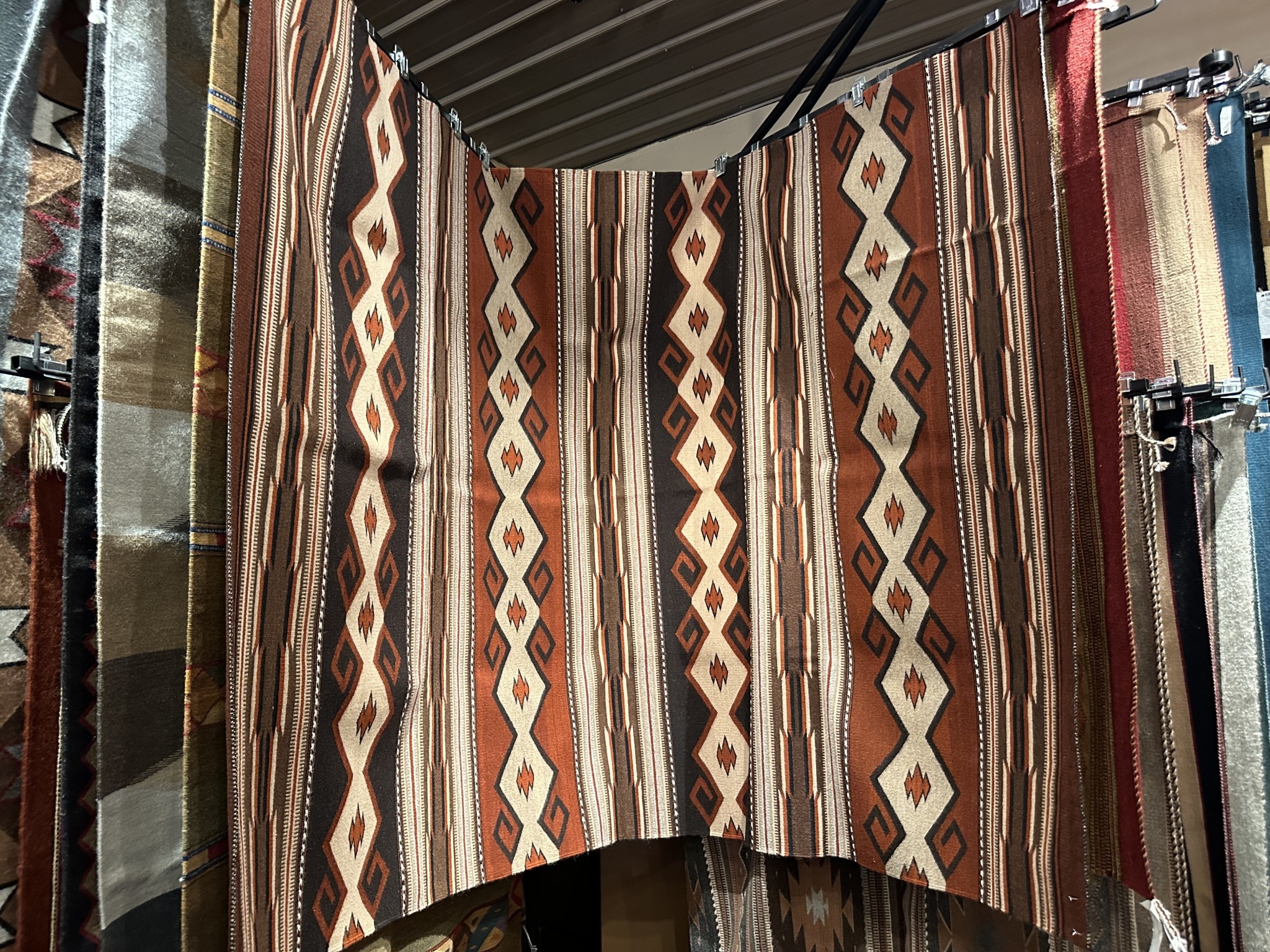Co-Escalante Zapotec "Ganchos Tierra" Rug 6.5x10 ER12072