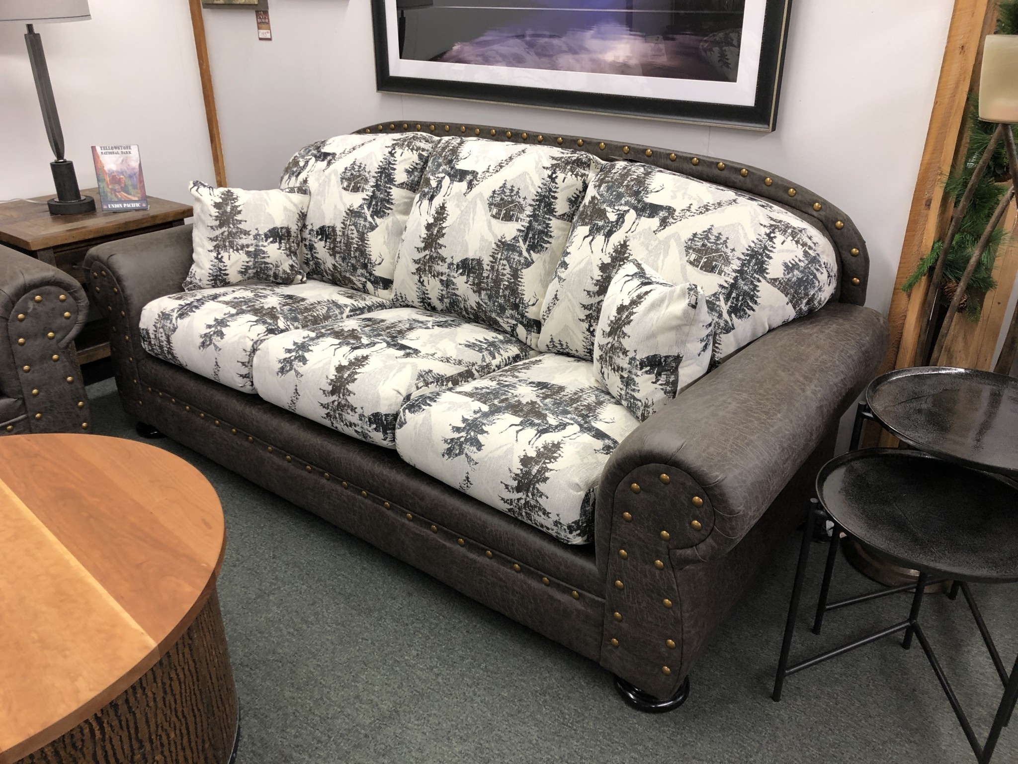 IMF 1054-70 Arizona Sofa (2fabric) 90L x 39H x 39D