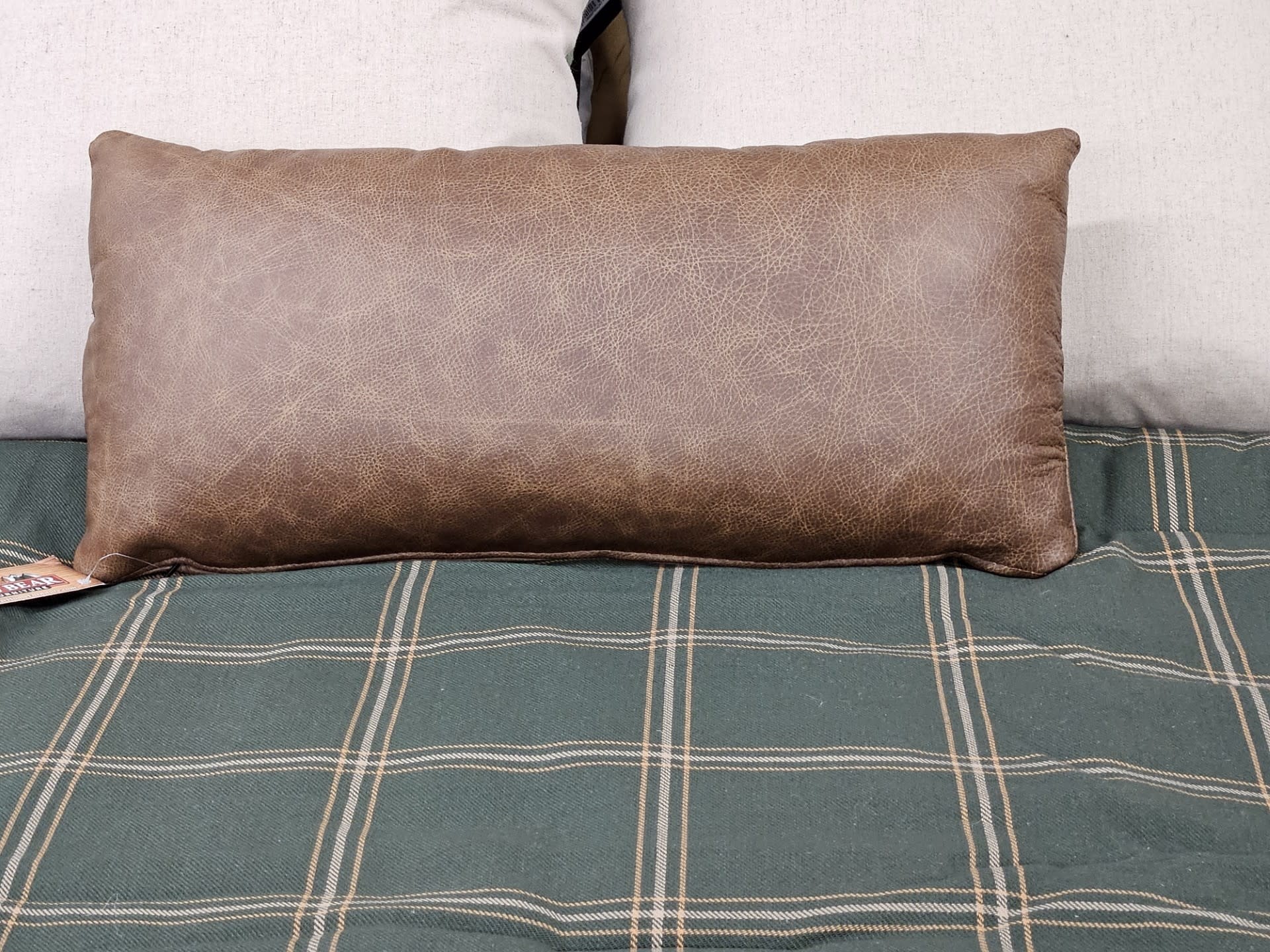 Omnia Small Kidney Pillow --NO Welt