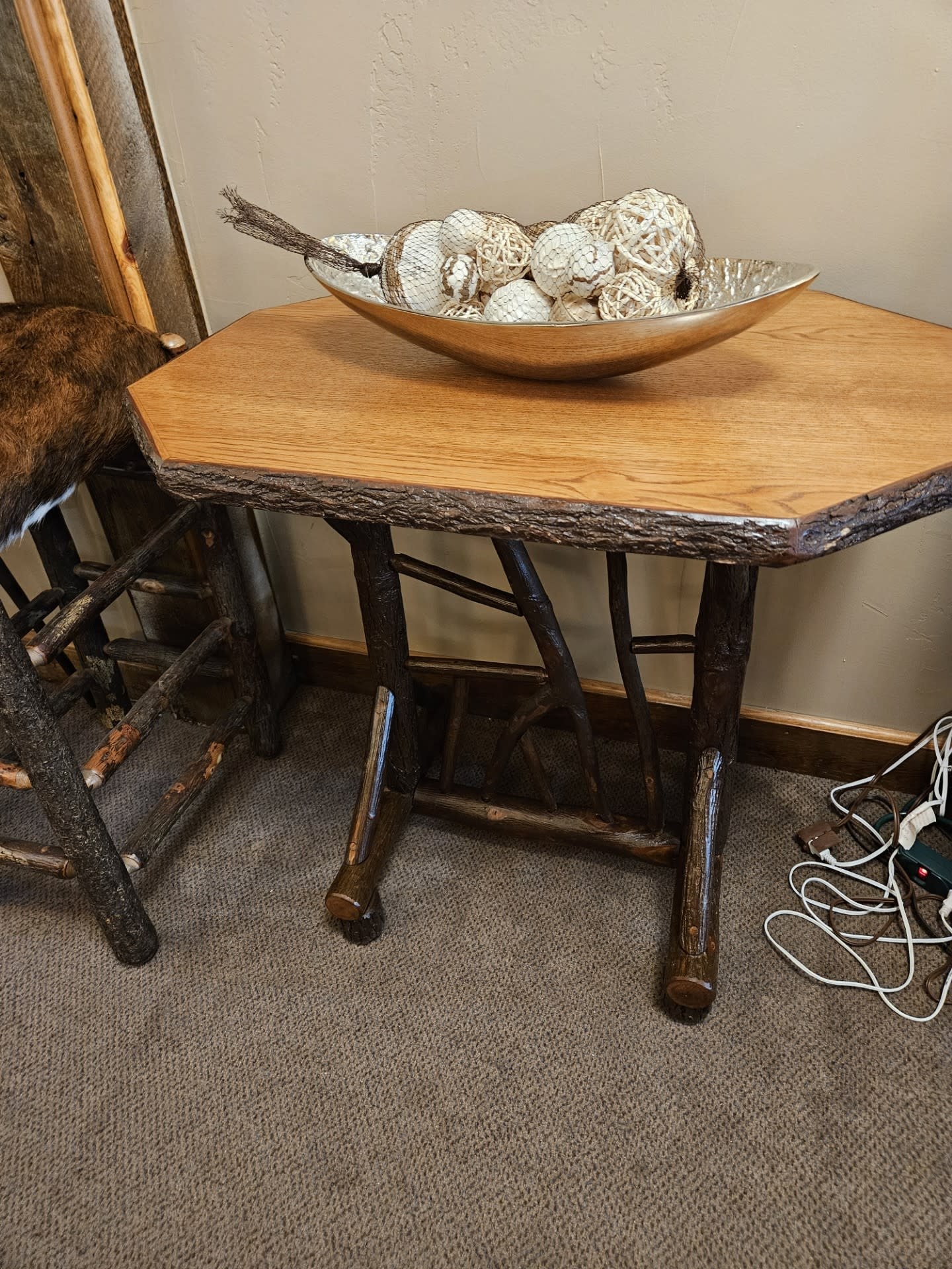 Flat Rock Flat Rock Woodsman Side Table 30Hx31x21