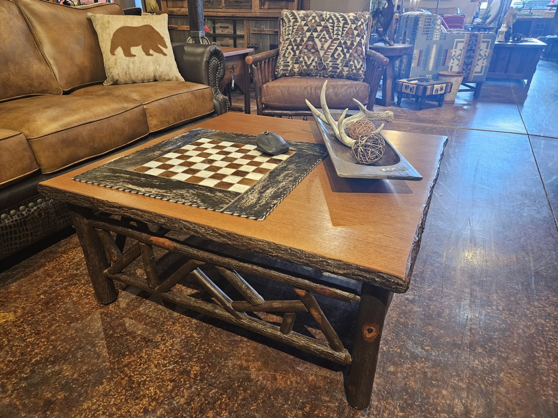 Flat Rock Flat Rock Woodsman Coffee Table 18Hx40x40