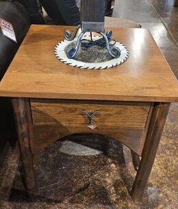 Yellowstone Yellowstone Gallatin Valley 1Dwr Side Table 25Hx24Wx24D