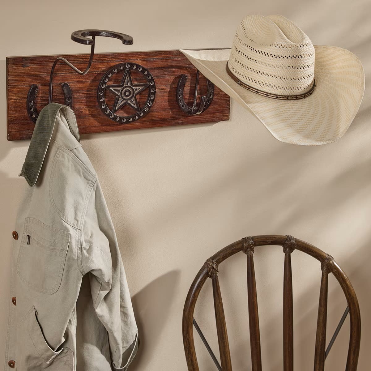 Park Design Horseshoe Hat Rack 24Wx175Dx13H