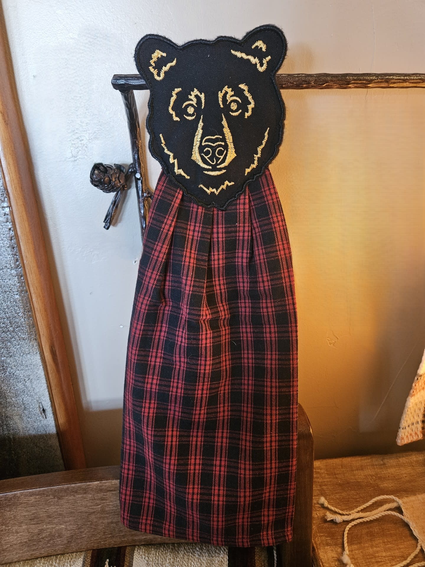 Park Design Black Bear Red Dawn Hand Towel